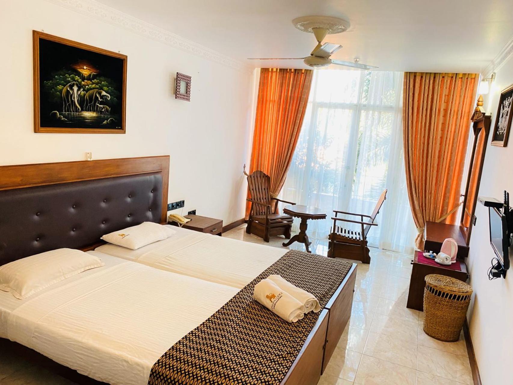 Ceylan Lodge Anuradhapura Zewnętrze zdjęcie