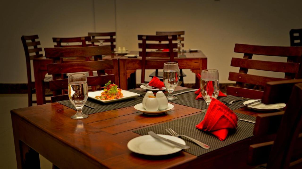 Ceylan Lodge Anuradhapura Zewnętrze zdjęcie